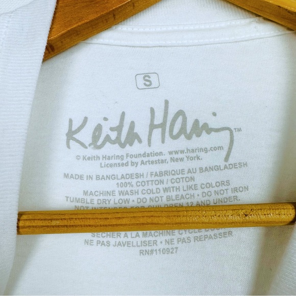 Urban Outfitters Keith Haring Dancing People Circle Short Sleeve Shirt Art Wear - Picture 6 of 8